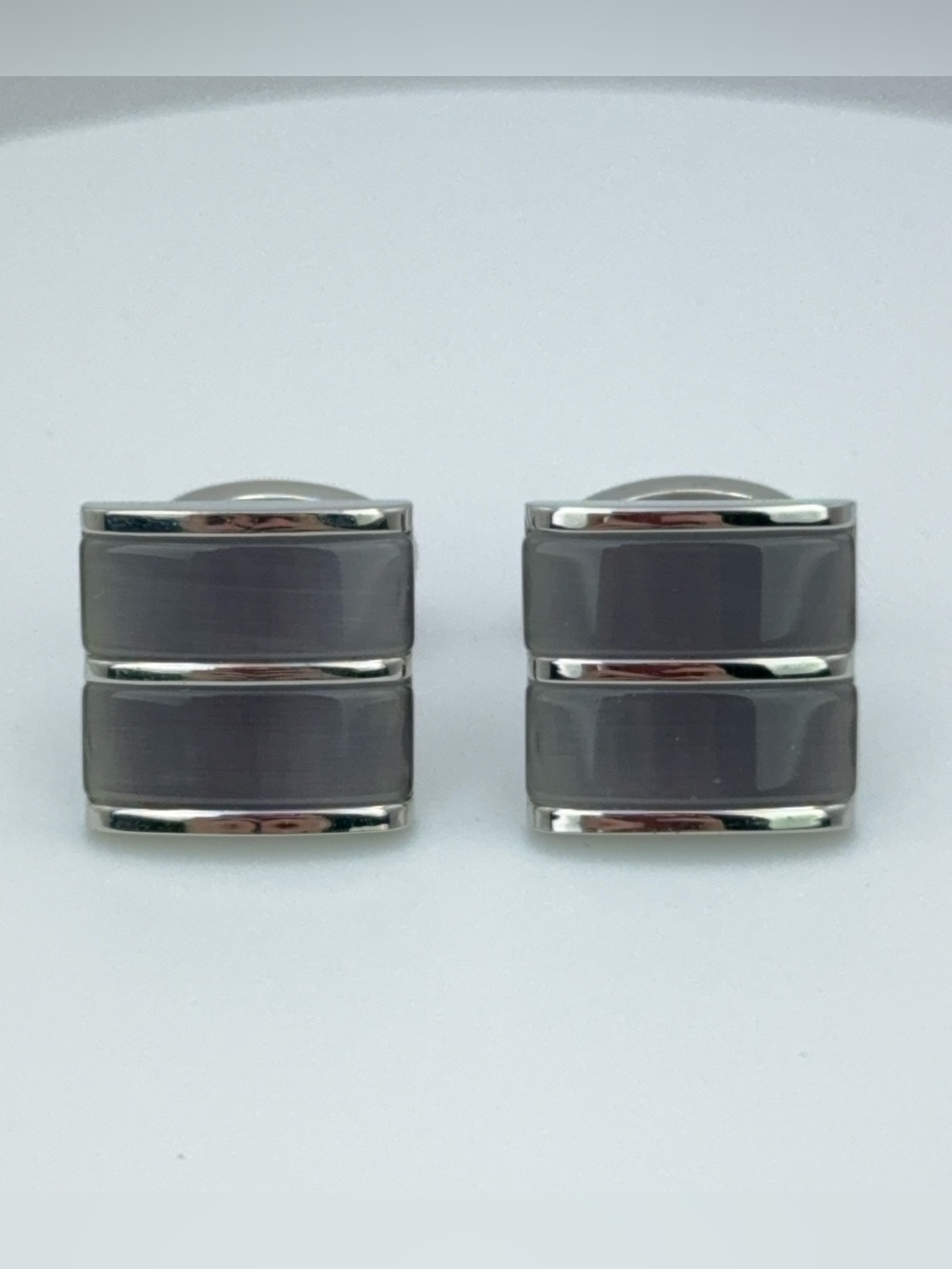 Donald Trump Signature Collection Gray Rectangular Inlay Silver-Tone Cufflinks - Picture 6 of 10